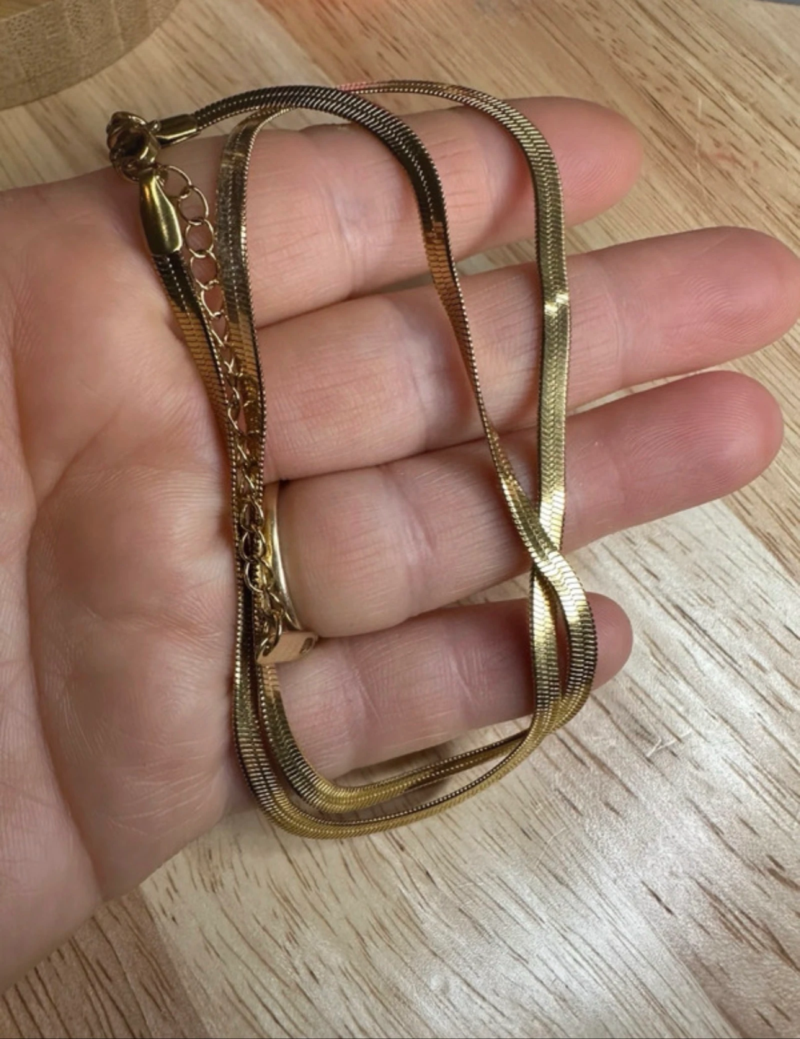 Golden snake mesh necklace - Chic & Minimalist – photo 2
